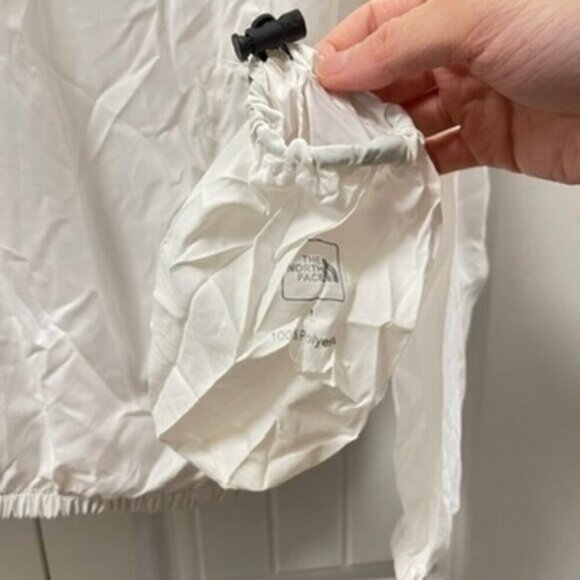 The North Face Packable Translucent  Windbreaker White – L - Picture 5 of 13
